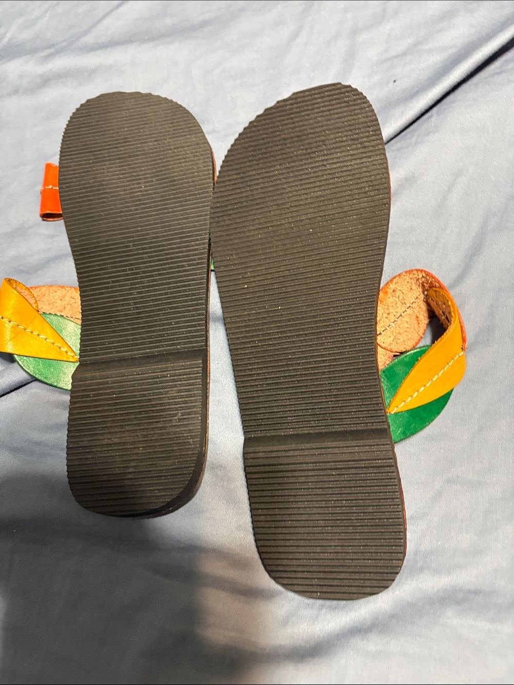Wooden Flip Flop Sandals with Colorful Straps and socks size 9 - Picture 3 of 7